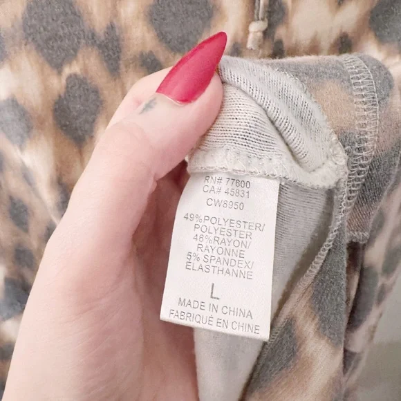 Free People Chaser Leopard Animal Print Hoodie Sweatshirt Cozy Long Sleeve - Picture 3 of 6